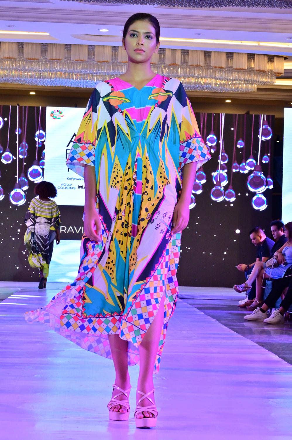 Kitaki - Noha - Multicolor Abstract Kaftan Dress Beach Wear Part Wear